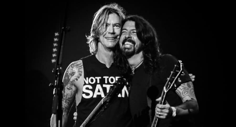 Duff McKagan‏ y Dave Grohl. Pulzo.
