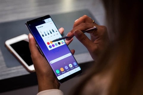 Samsung Introduces New Galaxy Note 8