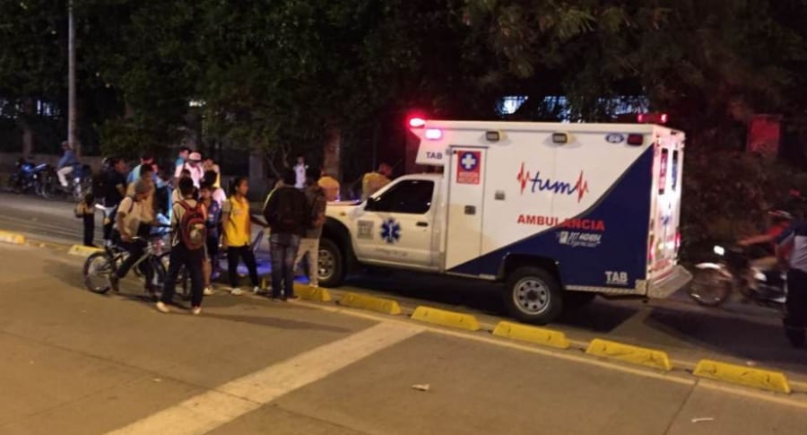 Ambulancia atropella a niño en Cali.
