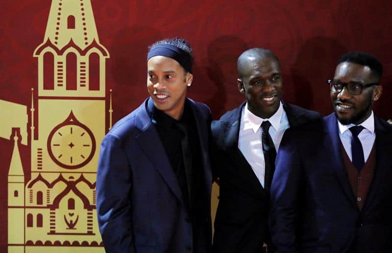 Ronaldinho, Clarence Seedorf y Jay Jay Okocha