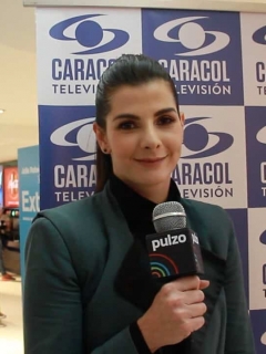 Carolina Cruz, presentadora.