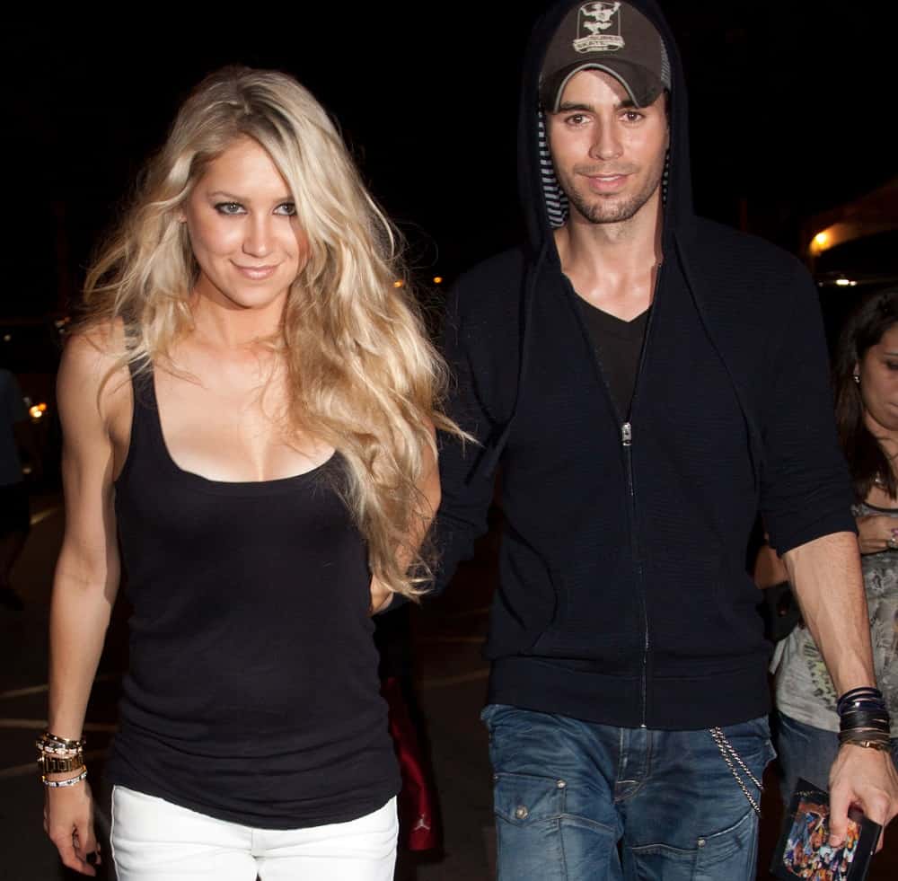 La extenista Anna Kournikova y su pareja, el cantante Enrique Iglesias.
