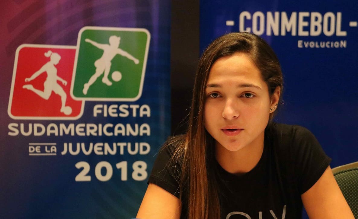 Deyna Castellanos