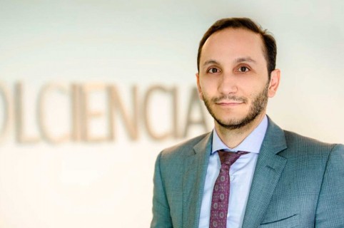 Relevo en Colciencias