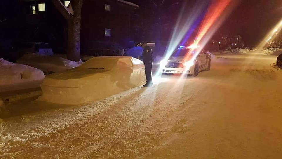 Automóvil de nieve en Canadá