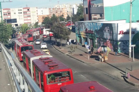 Trancones en las estaciones que comunican con el Portal Suba