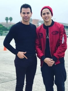 Jhonny Rivera y su hijo Andy Rivera, cantantes.