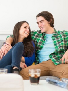 hombre con pareja