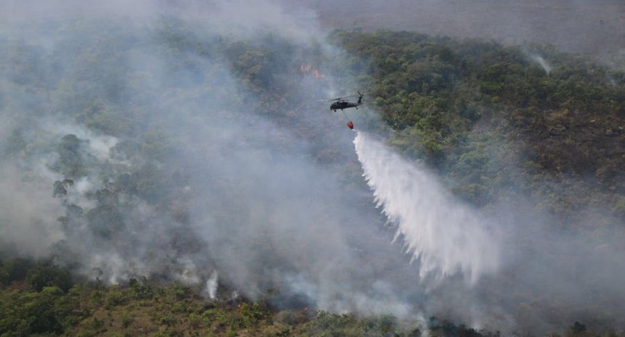 Incendio forestal controlado en La Macarena