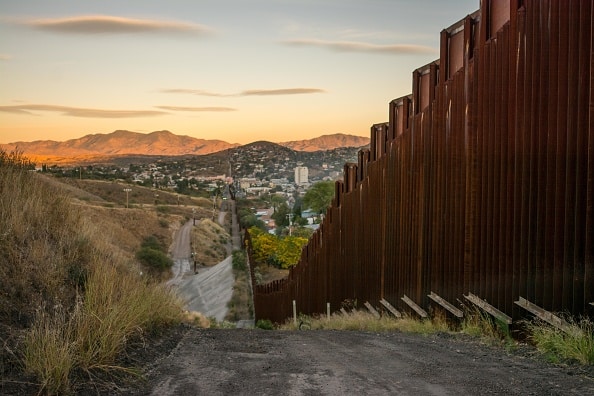 Muro fronterizo entre Estados Unidos y México
