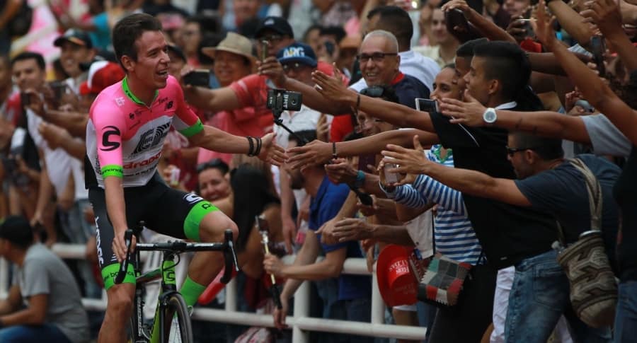 Presentación carrera de ciclismo 2.1 Colombia Oro y Paz