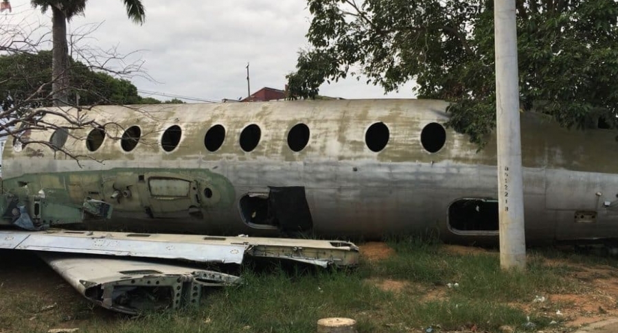 Avión abandonado en Bucaramanga.