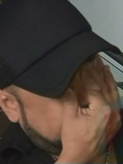 Vocalista de Kvrass llorando