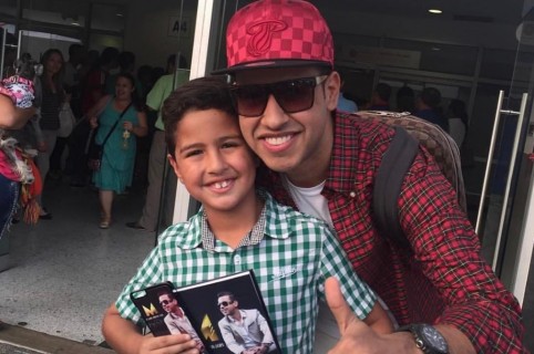 El cantante Martín Elías Díaz (Q.E.P.D.), con su hijo Martincito.