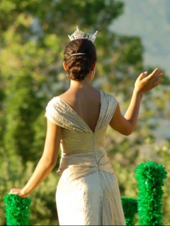 Reina de belleza.