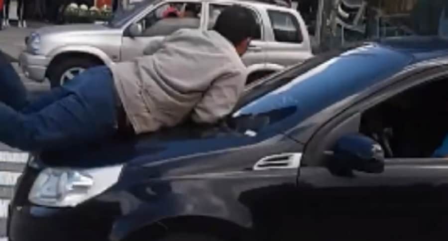 Hombre arrastrado por conductor en sur de Bogotá
