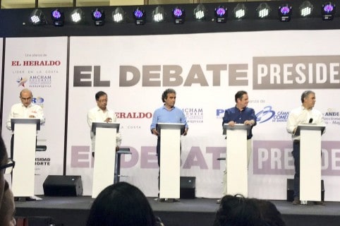 Image result for imagenes del escenario de debate