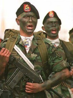 Militares