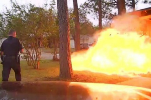 Casa explota en Texas.