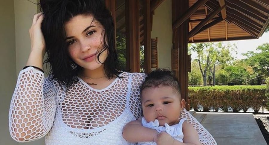 Kylie Jenner y su hija Stormi.