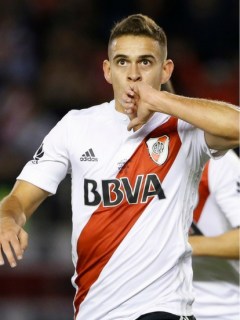 Rafael Santos Borré y Franco Armani