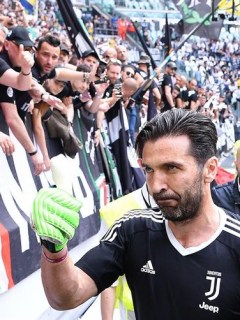 Buffon en su despedida de la Juventus