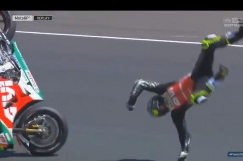 Accidente de Crutchlow Moto GP
