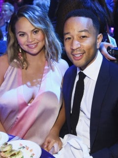 Chrissy Teigen y John Legend