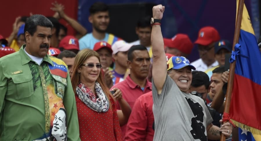 Diego Maradona y Nicolás Maduro