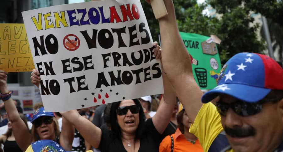 Venezolanos en Miami rechazan elecciones en su país