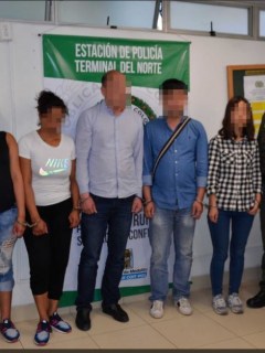 Abuela, mamá y 3 ciudadanos chinos capturados por la venta del bebé