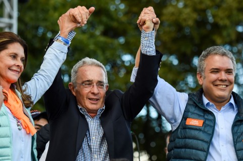 Álvaro Uribe e Iván Duque