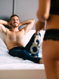 Pareja jugando