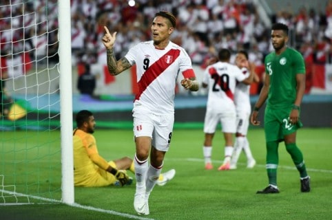 Paolo Guerrero celebrando