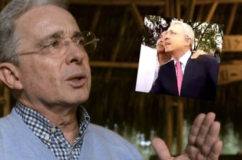 Ávaro Uribe Vélez.