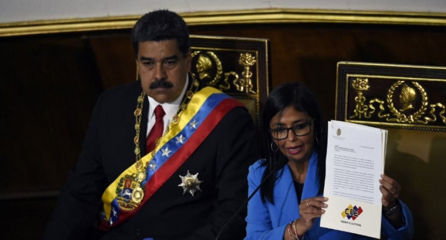 Nicolás Maduro y Delcy Rodríguez
