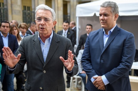Álvaro Uribe e Iván Duque
