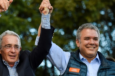 Álvaro Uribe e Iván Duque