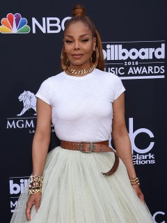 Janet Jackson, cantante.