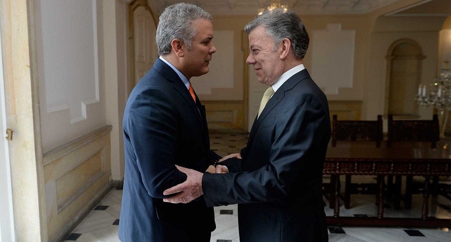 Juan Manuel Santos recibe a Iván Duque