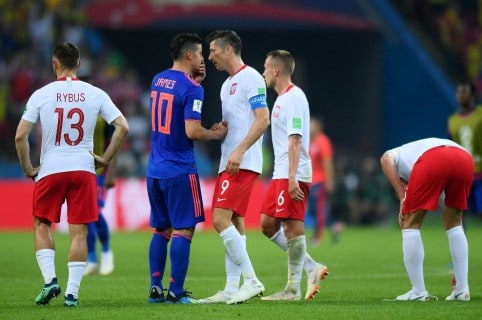 James y Lewandowski en el partido entre Colombia y Polonia