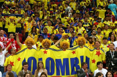 Hinchas colombianos en partido cvon