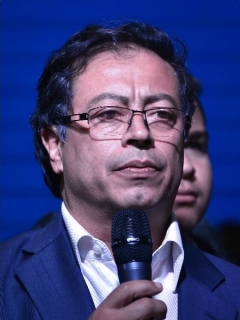 Álvaro Uribe y Gustavo Petro