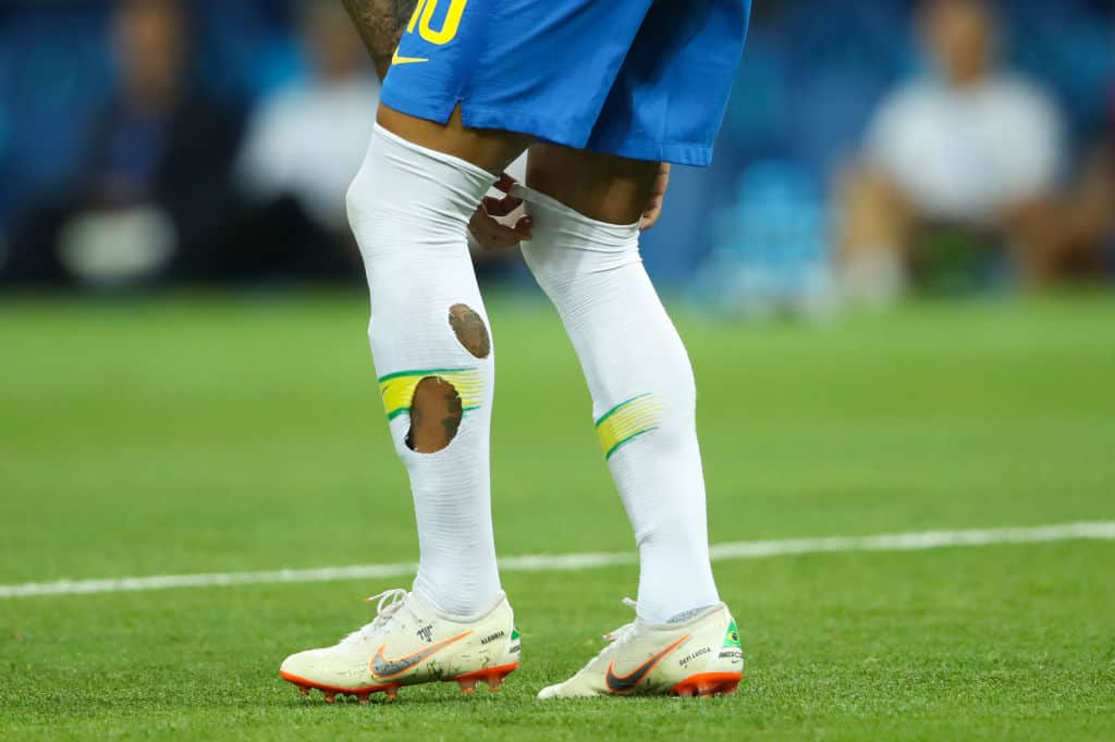 Neymar en el partido contra Suiza Neymar en el partido contra Suiza