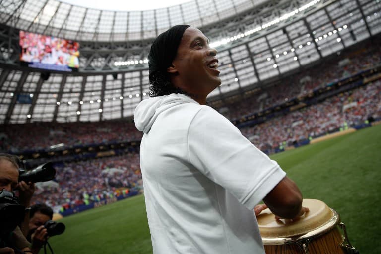 Ronaldinho durante la clausura del Mundial de Rusia. Ronaldinho durante la clausura del Mundial de Rusia.
