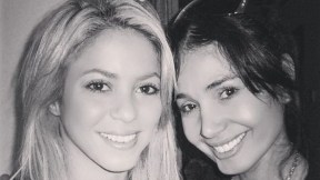 Shakira, cantante, con Xilena Aycardi, actriz.