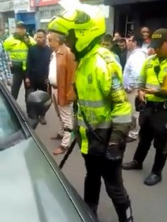Policía bolillo