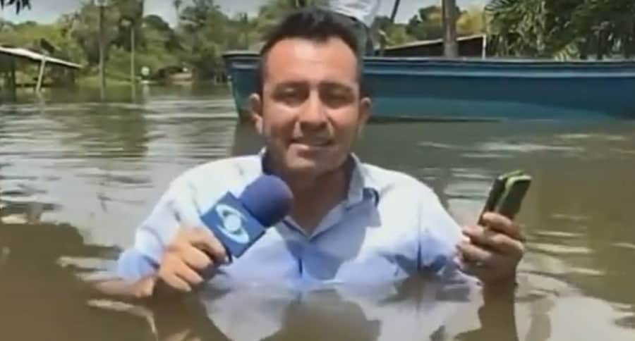 Periodista inundación