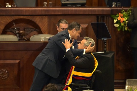 Cambio presidencial en Ecuador