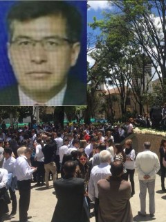 Homenaje a funcionario del Banco de la República en el Parque Santander